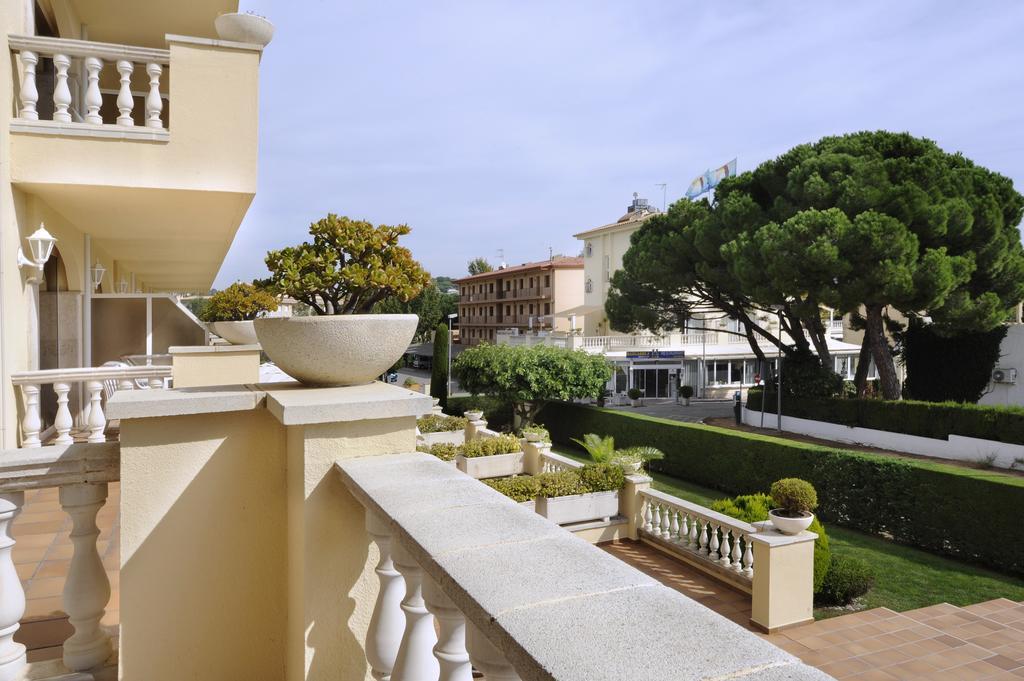 Van Der Valk Hotel Barcarola Sant Feliu de Guixols Exterior foto